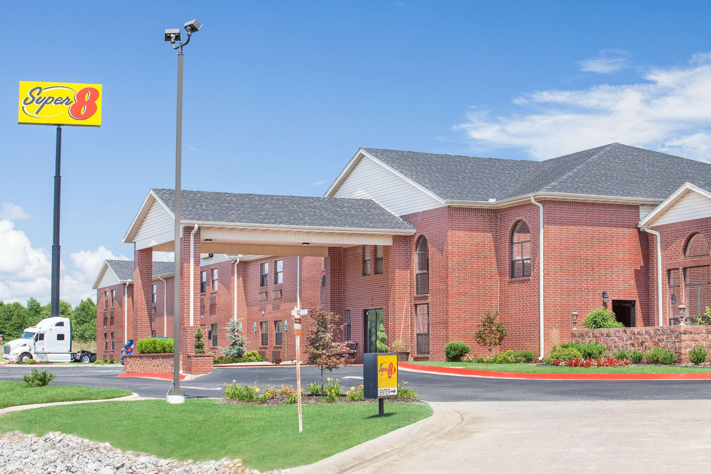 Super 8 By Wyndham Lowell/Bentonville/Rogers Area Eksteriør billede